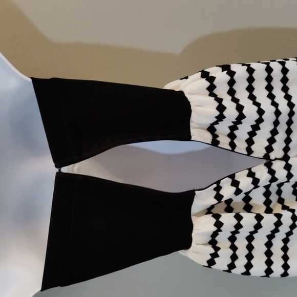 ALYA Strapless Black and White Dress, Size Small, lined, full zip back w/hook - Picture 6 of 13